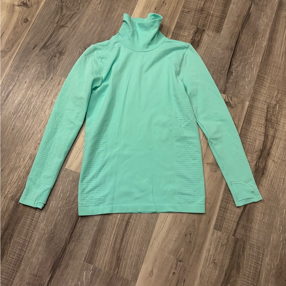 Athleta Women’s Mint Green Ribbed Top